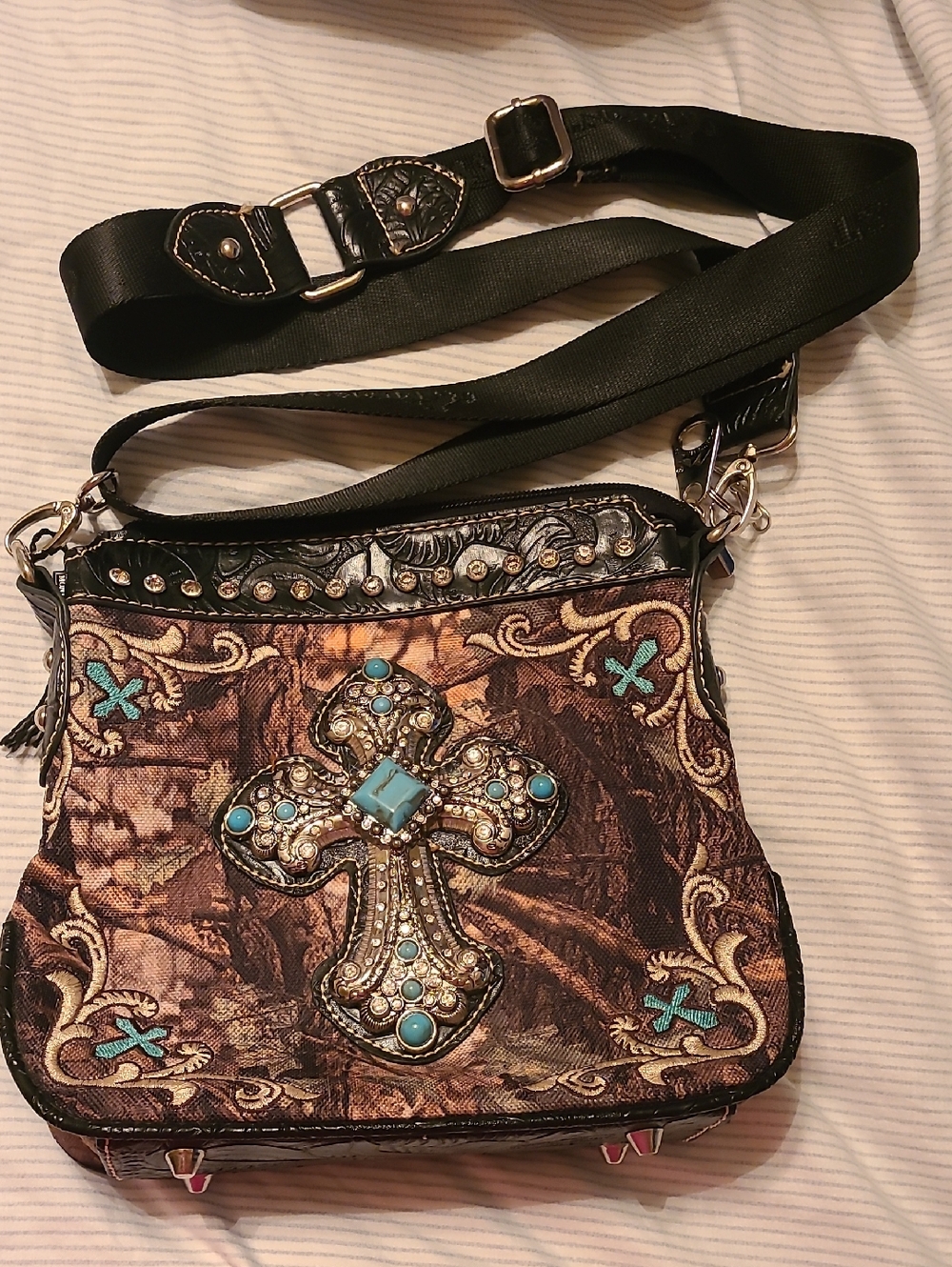 Montana west beautiful crossbody / shoulder bag
